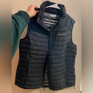 Columbia Women’s puffer vest large